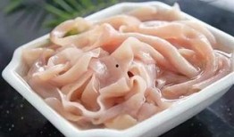 网友爆料鸭肠事件视频,网友热议食品安全问题